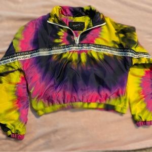 It’s a jacket, size Large.